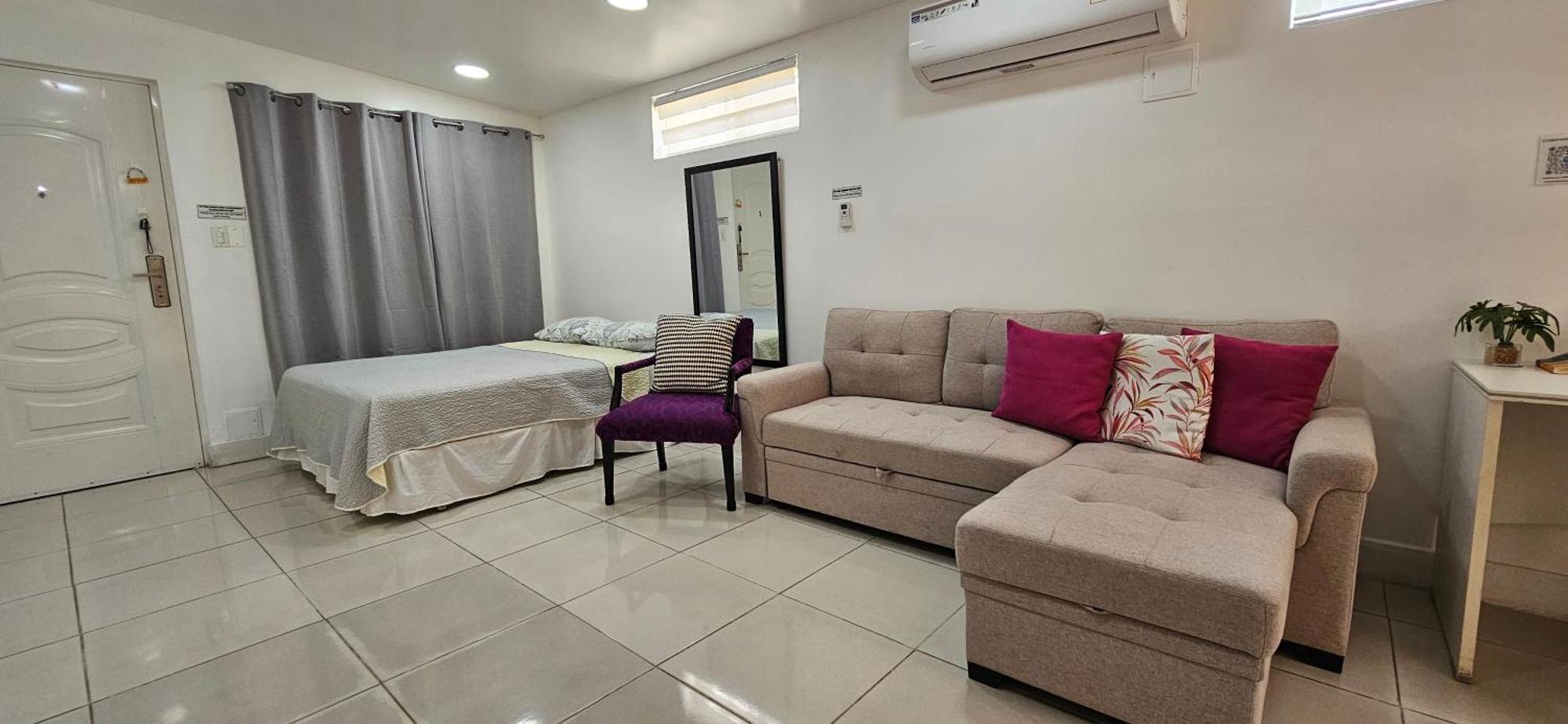 Tocumen Airport Los Corcho Suites Tapia Numero Dos Экстерьер фото